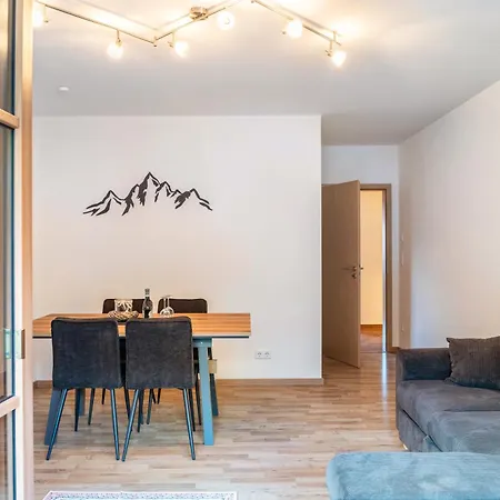 Maria Grasegger Lejlighed